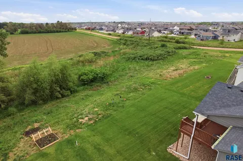 View/Area - 7805 E Marana St, Sioux Falls, SD 57110 photo 2 of 6