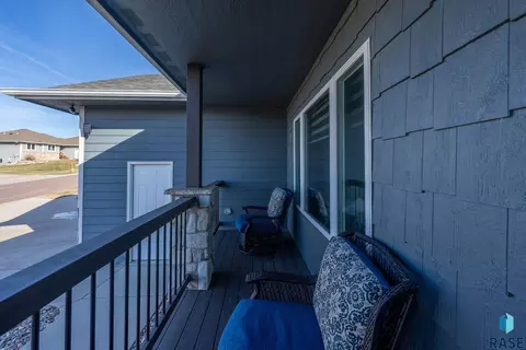 Exterior - 8209 E Willow Leaf St, Sioux Falls, SD 57110 photo 2 of 6
