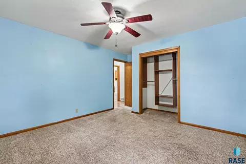 Bedroom - 2002 Cedar St, Yankton, SD 57078 photo 2 of 6