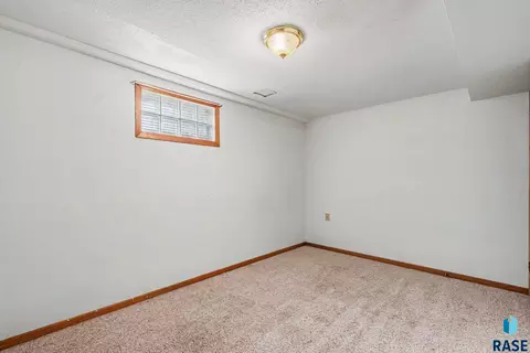 Other - 2002 Cedar St, Yankton, SD 57078 photo 3 of 8