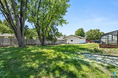 Exterior - W 1st St, Worthing, SD 57077 photo 7 of 9