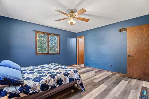 Bedroom - W 1st St, Worthing, SD 57077 photo 2 of 10