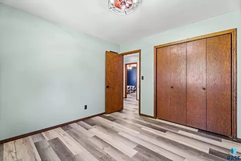 Bedroom - W 1st St, Worthing, SD 57077 photo 7 of 10