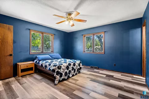 Bedroom - W 1st St, Worthing, SD 57077 photo 1 of 10