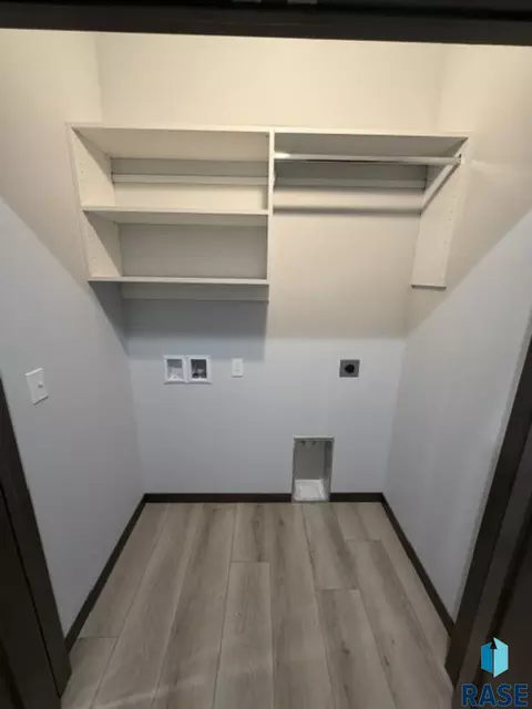 3601 S Heather Ave, Sioux Falls, SD 57106 photo 6