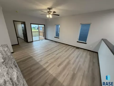 3601 S Heather Ave, Sioux Falls, SD 57106 photo 3