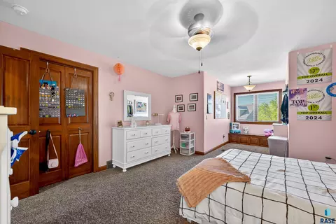 Bedroom - 27257 Regal Ct, Sioux Falls, SD 57108 photo 6 of 12