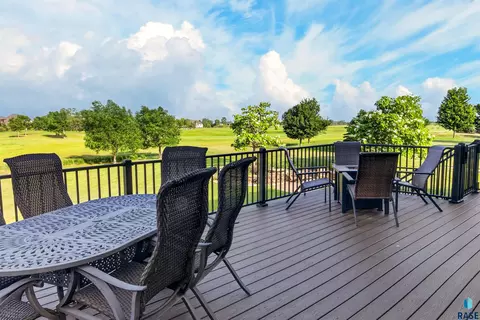 Exterior - 27257 Regal Ct, Sioux Falls, SD 57108 photo 6 of 8