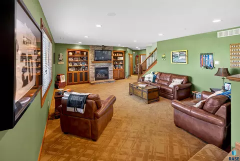 Living - 27257 Regal Ct, Sioux Falls, SD 57108 photo 10 of 10