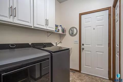10 E Big Sky Pl, Sioux Falls, SD 57110 photo 13