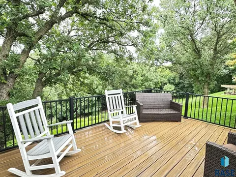 10 E Big Sky Pl, Sioux Falls, SD 57110 photo 5