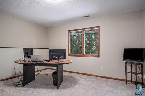 10 E Big Sky Pl, Sioux Falls, SD 57110 photo 16