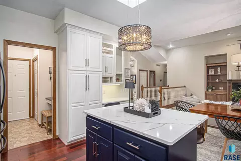 10 E Big Sky Pl, Sioux Falls, SD 57110 photo 7