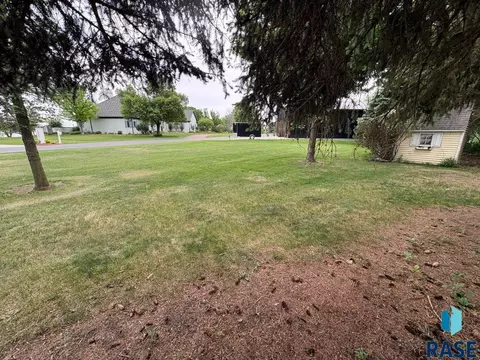 Killarney Park Dr, Wentworth, SD 57075 photo 4
