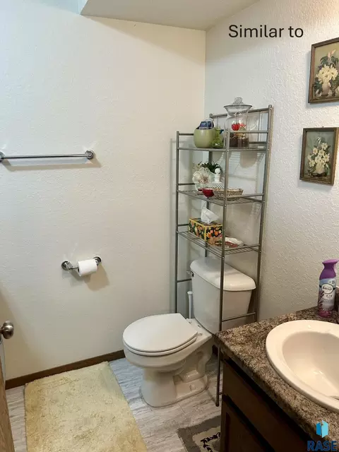 Bath - 301 Arianna Pl, Tea, SD 57064 photo 3 of 6