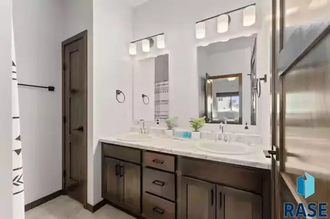 Bath - 2504 E Copalis Pl, Sioux Falls, SD 57108 photo 1 of 2