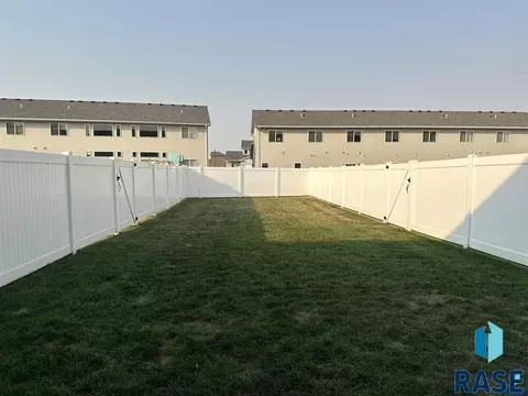 Exterior - 2504 E Copalis Pl, Sioux Falls, SD 57108 photo 1 of 1