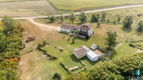27271 461st Ave, Chancellor, SD 57015