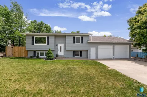 7501 Jane Dr, Black Hawk, SD 57718