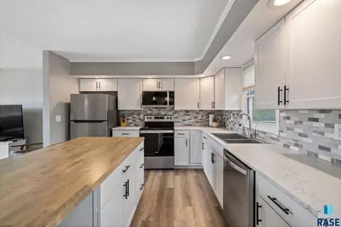 7501 Jane Dr, Black Hawk, SD 57718 photo 9