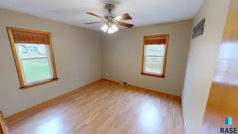 1313 2nd St, Brookings, SD 57006 photo 14