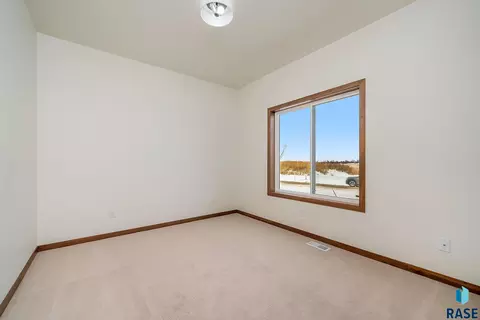 Bedroom - 1501 E Carol St, Sioux Falls, SD 57104 photo 3 of 4