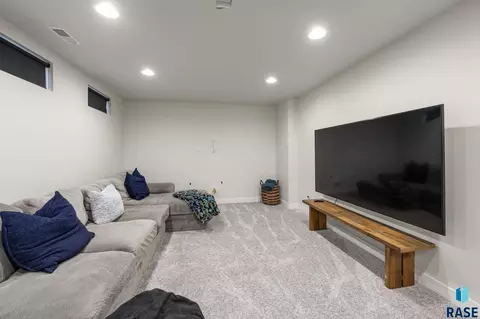 Other - 529 E 20th St, Sioux Falls, SD 57105 photo 11 of 12