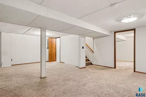 Other - 712 N Summit Ave, Madison, SD 57042 photo 2 of 6
