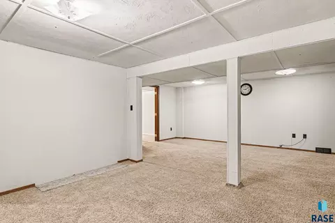 Other - 712 N Summit Ave, Madison, SD 57042 photo 4 of 6