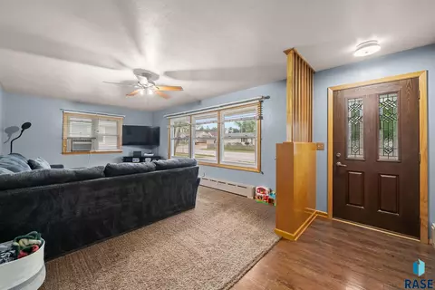 Entry Way - 805 N Dakota St, Canton, SD 57013 photo 1 of 1