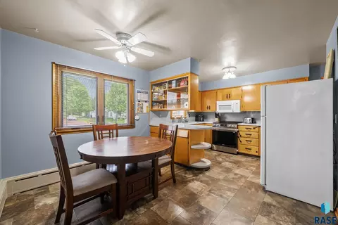 Other - 805 N Dakota St, Canton, SD 57013 photo 4 of 14