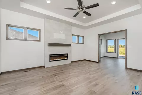 Living - 908 S Tinley Ave, Brandon, SD 57005 photo 3 of 5