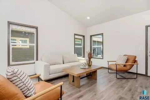 Living - 908 S Tinley Ave, Brandon, SD 57005 photo 1 of 5