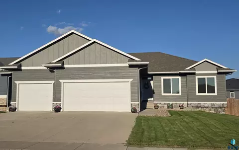 3924 S Faith Ave, Sioux Falls, SD 57110