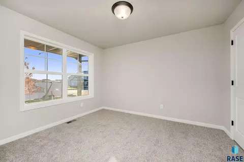 2201 E Alexa St, Brandon, SD 57005 photo 3