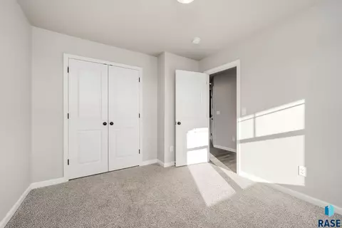 2201 E Alexa St, Brandon, SD 57005 photo 4