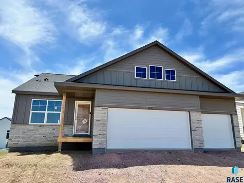 2201 E Alexa St, Brandon, SD 57005