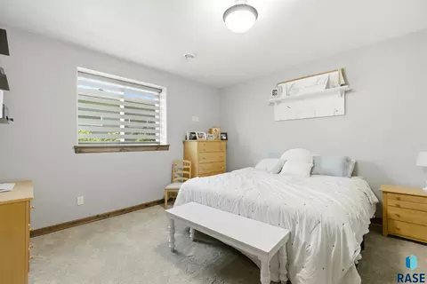 Bedroom - S Durango Cir, Sioux Falls, SD 57110 photo 4 of 5