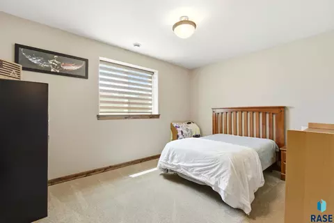 Bedroom - S Durango Cir, Sioux Falls, SD 57110 photo 5 of 5
