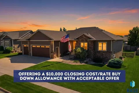 2405 S Durango Cir, Sioux Falls, SD 57110