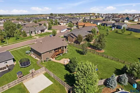 View/Area - S Durango Cir, Sioux Falls, SD 57110 photo 1 of 3