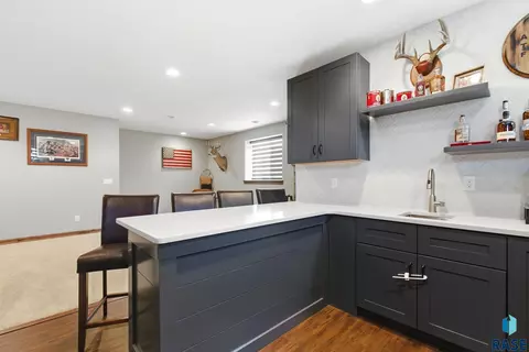 Kitchen - S Durango Cir, Sioux Falls, SD 57110 photo 8 of 11