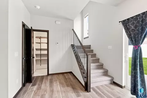 Entry Way - 3500 S Chalice Pl, Sioux Falls, SD 57106 photo 2 of 3