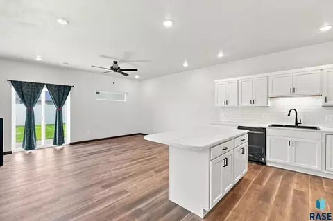 Living - 3500 S Chalice Pl, Sioux Falls, SD 57106 photo 5 of 5