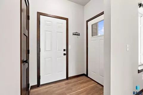 Entry Way - 3500 S Chalice Pl, Sioux Falls, SD 57106 photo 3 of 3