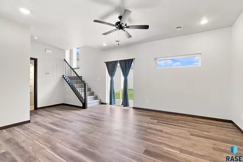 Living - 3500 S Chalice Pl, Sioux Falls, SD 57106 photo 4 of 5