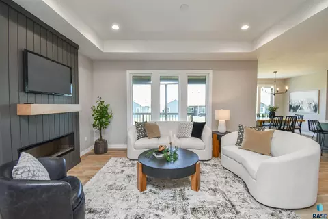 Living - 520 Quartzite Ave, Tea, SD 57064 photo 4 of 4
