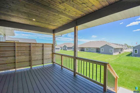 Exterior - 520 Quartzite Ave, Tea, SD 57064 photo 3 of 9