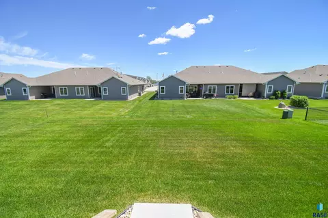 Exterior - 520 Quartzite Ave, Tea, SD 57064 photo 4 of 9