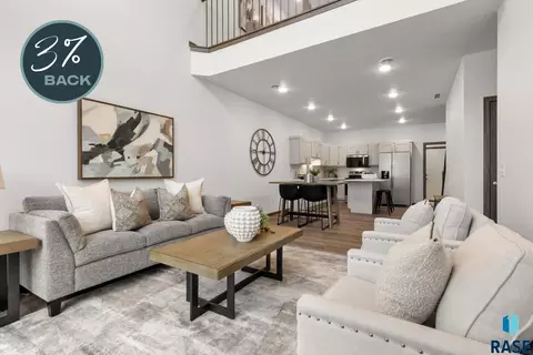 5714 E Marley Pl, Sioux Falls, SD 57108